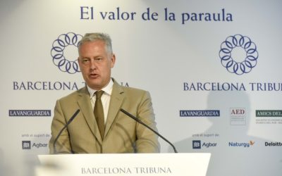 Barcelona Tribuna con Simon Manley