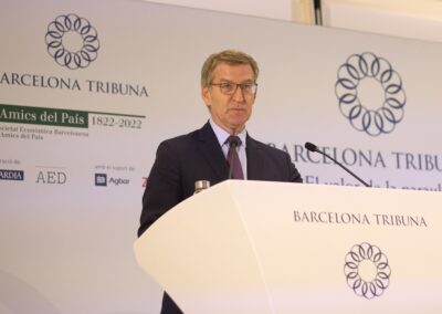 Barcelona Tribuna con Alejandro Fernández y Alberto Núñez Feijóo
